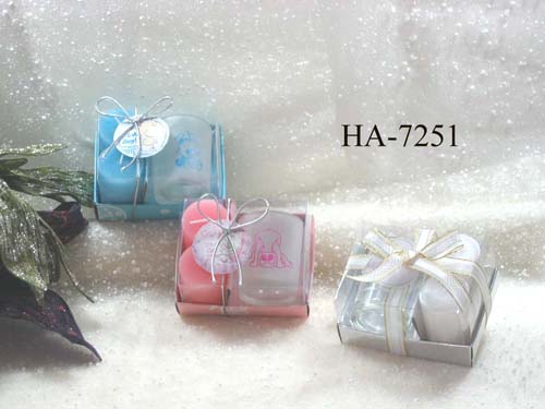 Scented candles with printed holder in gift box
