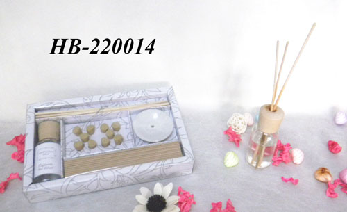 Reed diffuser with incense set