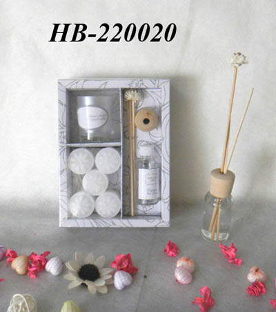 Reed diffuser with candle set