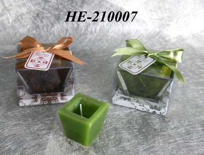 Scented candle with glass holder set