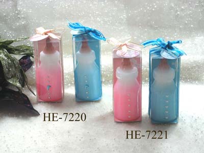Scented candle in feeder design