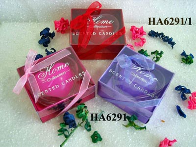 Scented candle with holder set