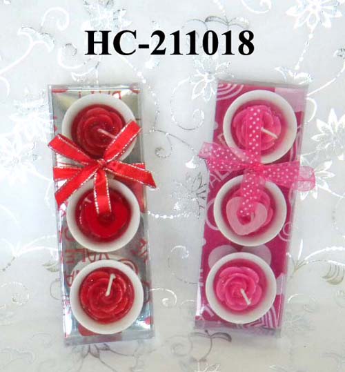 scented candle with ceramic holders in pvc box