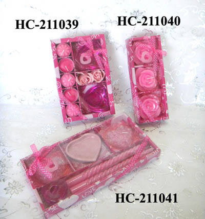 scented candle with glass holders in gift box