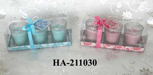 scented candles with glass holder in gift box