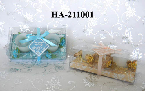 scented candles with glass holder in gift box